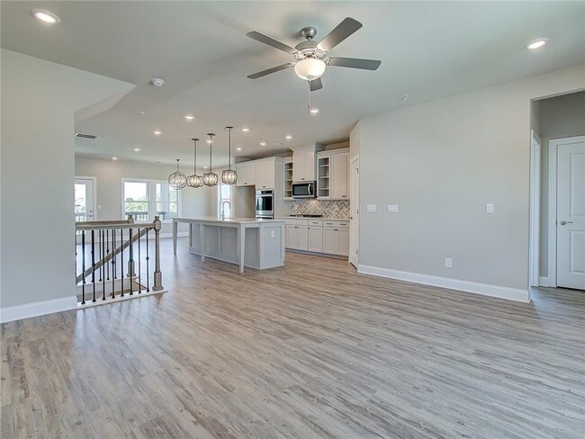 Building Photo - 1095 Knoxboro Ln