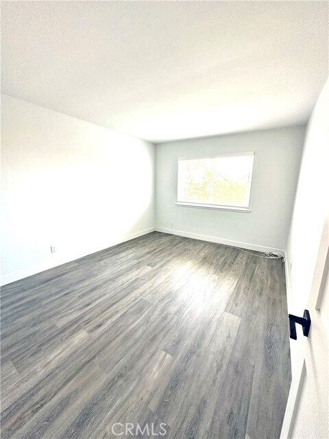Building Photo - 8891 Baywood Dr