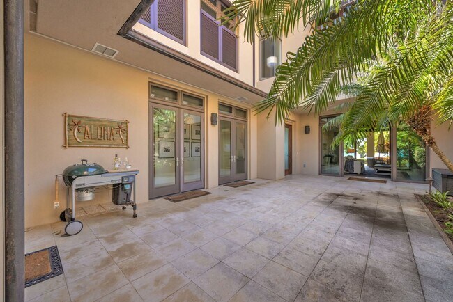 Building Photo - Luxury Kapalua Condo at Coconut Grove – Lo...