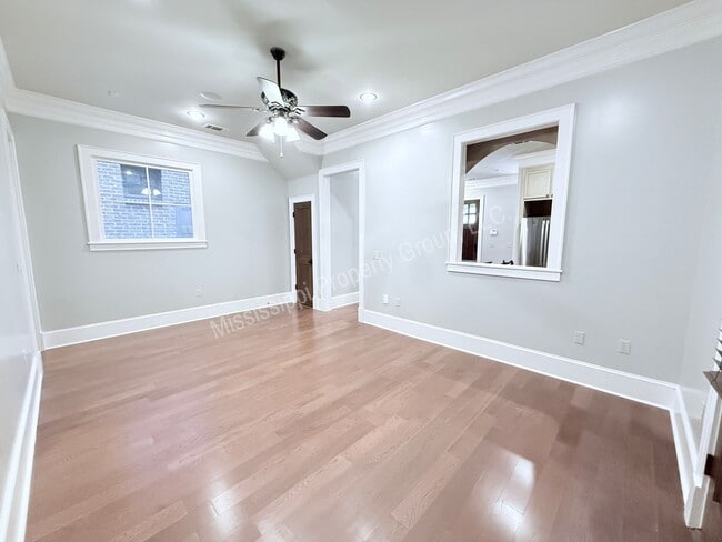 Building Photo - 3BR/3.2BA For Rent