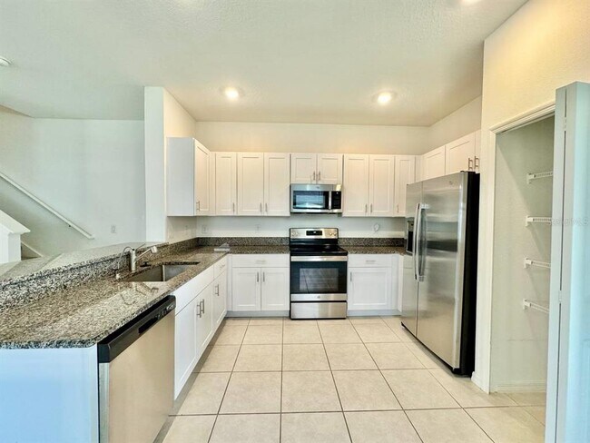 Building Photo - 6093 Acara Ln