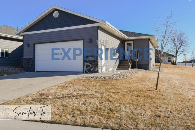 Building Photo - 3501 S Outfield Cir