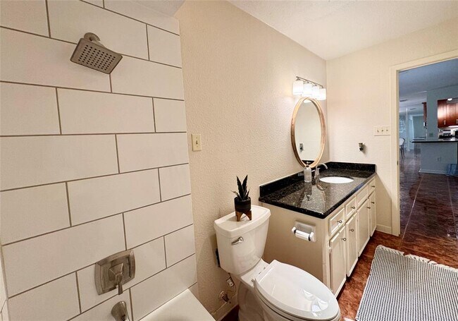 Building Photo - 20313B Sunny Shores Dr