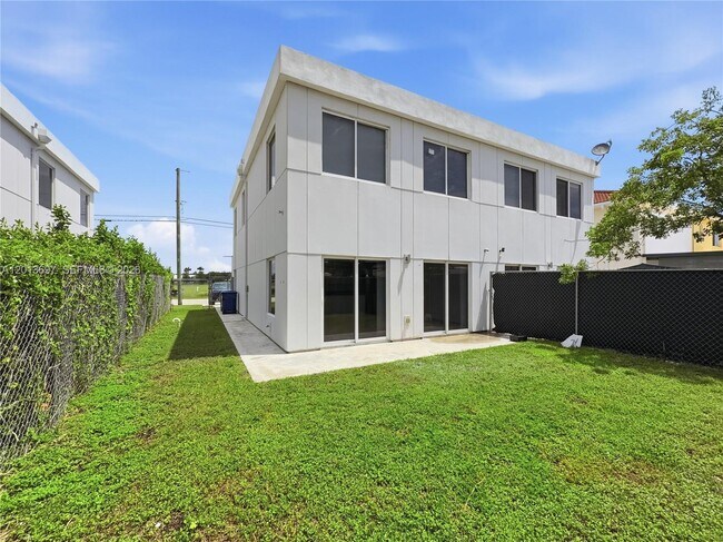 Building Photo - 13650 SW 260th St