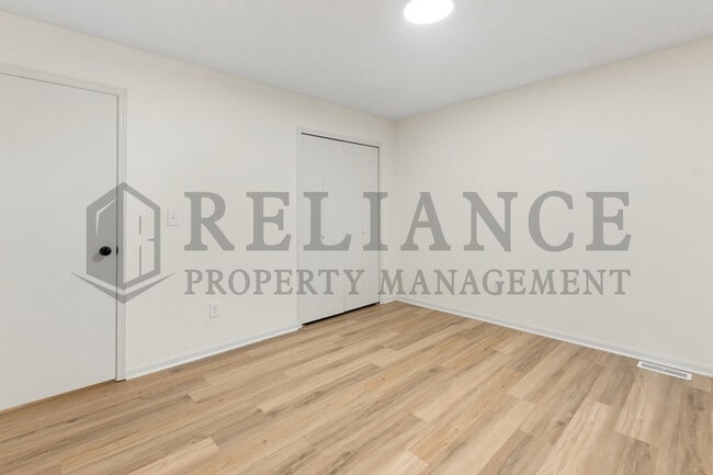 Building Photo - 1135 N Meridian Ave