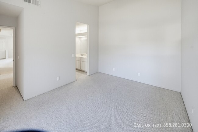 Building Photo - 9356 Twin Trails Dr