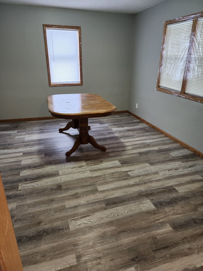 Building Photo - 8983 Van Buren St NE