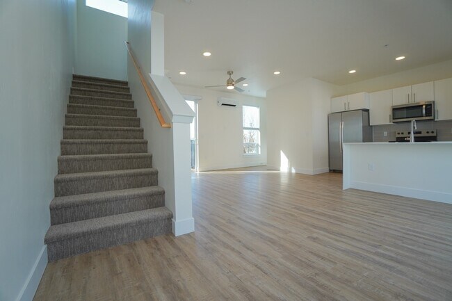 Building Photo - 4621 N Iota Ln