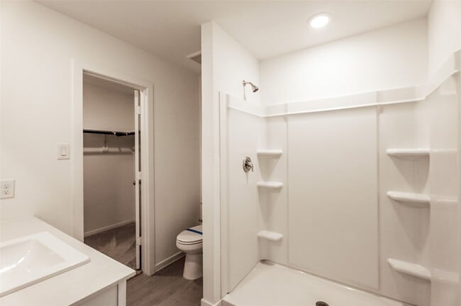 Building Photo - 26707 Feather Reed Dr