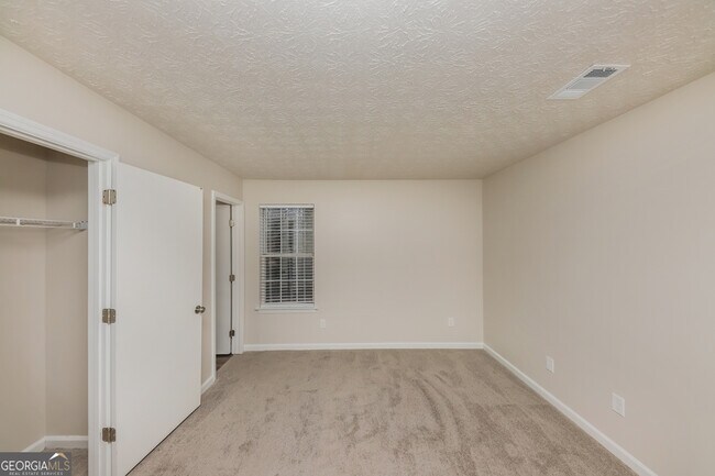 Building Photo - 1357 Ling Dr