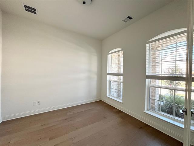 Building Photo - 312 Fema Valle Dr