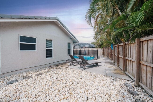Building Photo - 7515 Silver Woods Ct