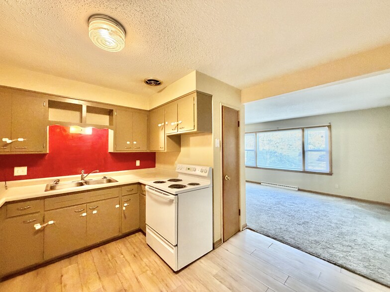 Building Photo - 625 Vera Ct