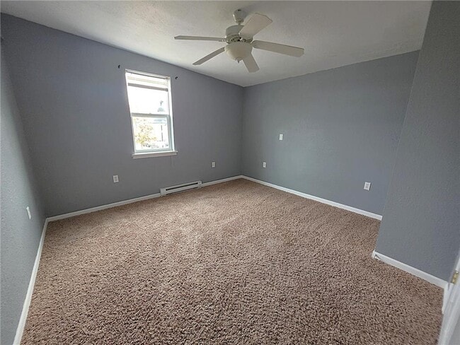 Building Photo - 206 2nd Ave