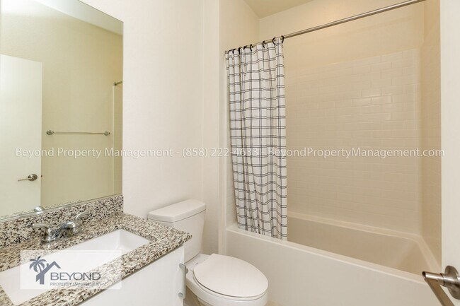 Building Photo - OTAY MESA !!!TRI LEVEL PERFECTION 2 BED/2....