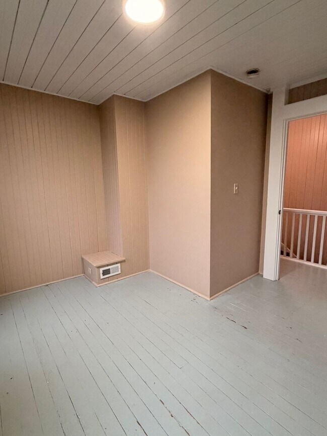 Building Photo - 3356/3372/3376 Franklin Ave.