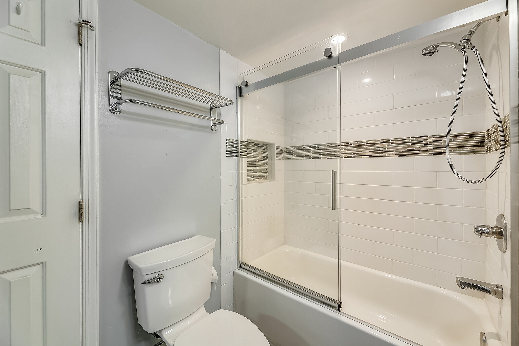 Building Photo - 1200 Braddock Pl
