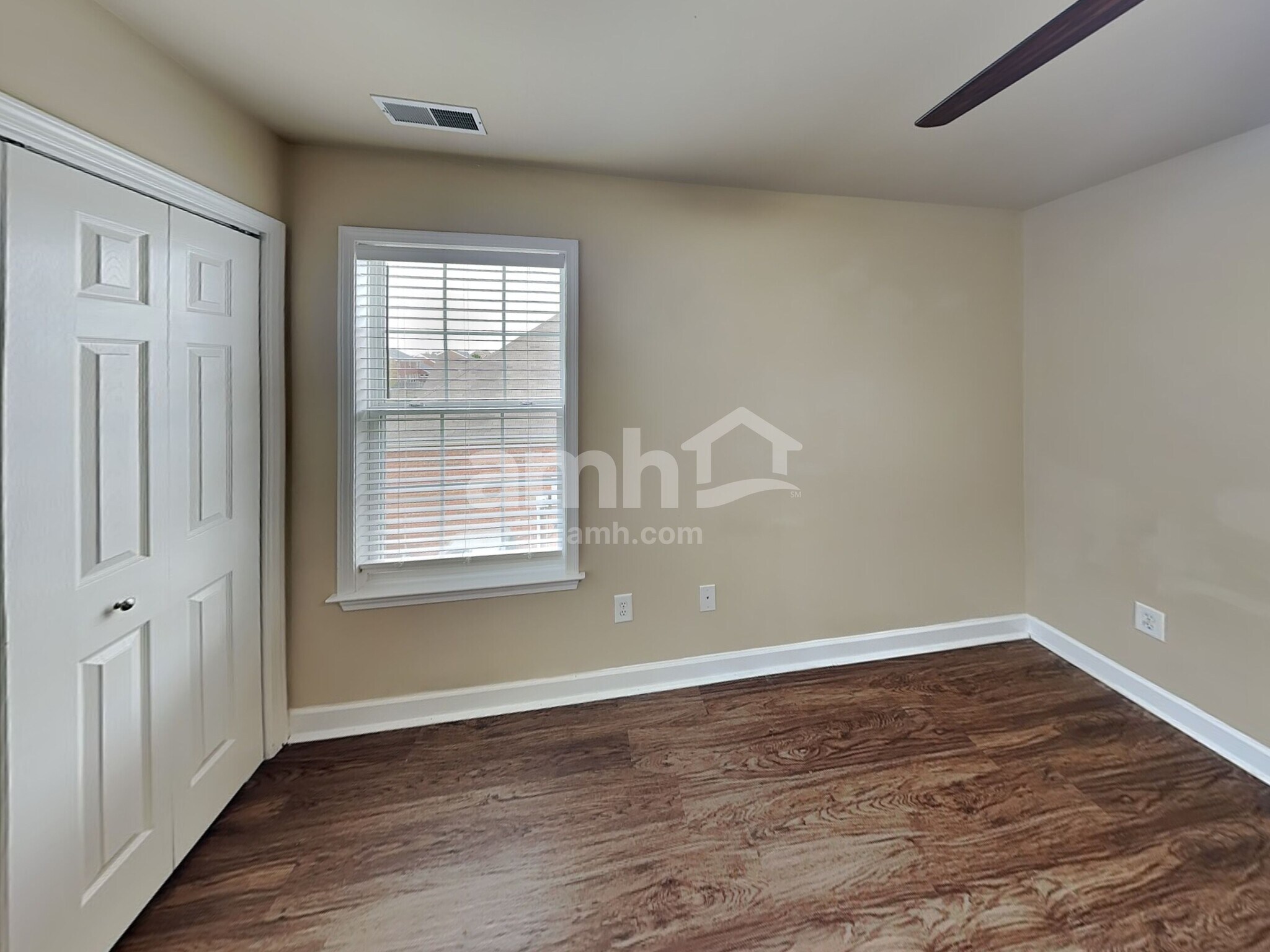 Building Photo - 3016 Sommette Dr