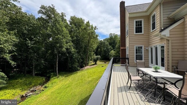 Building Photo - 10899 Woodland Falls Dr