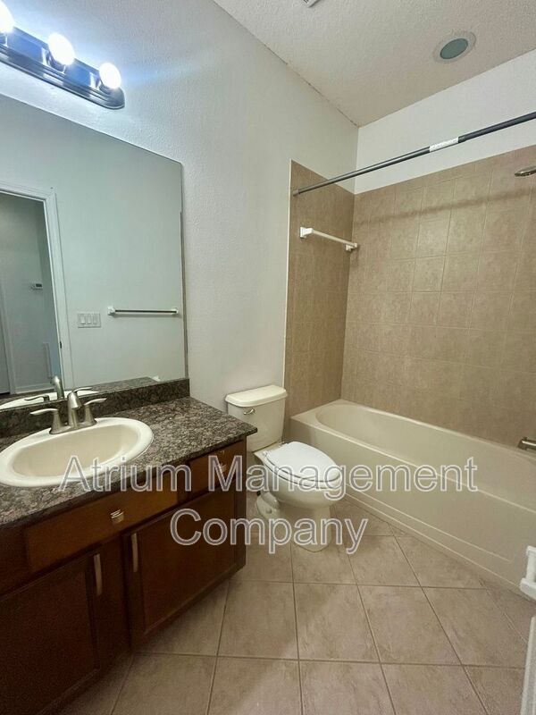 Building Photo - 12805 Avelar Manor Pl