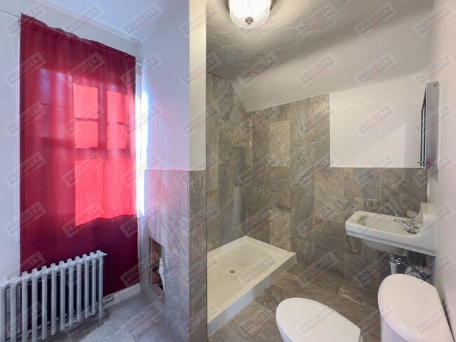 Building Photo - 500 Carey Ave