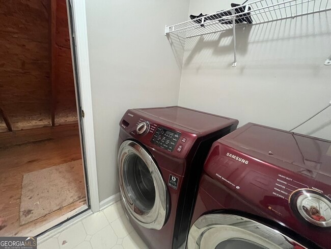 Building Photo - 10055 Lauren Hall Ct