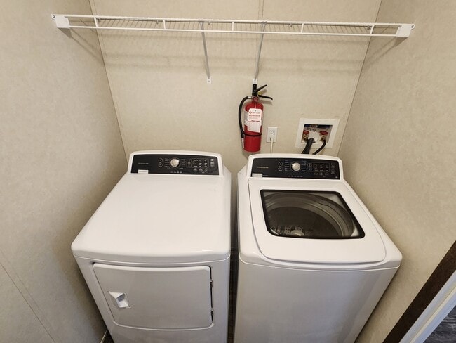 Building Photo - 766 Virginia