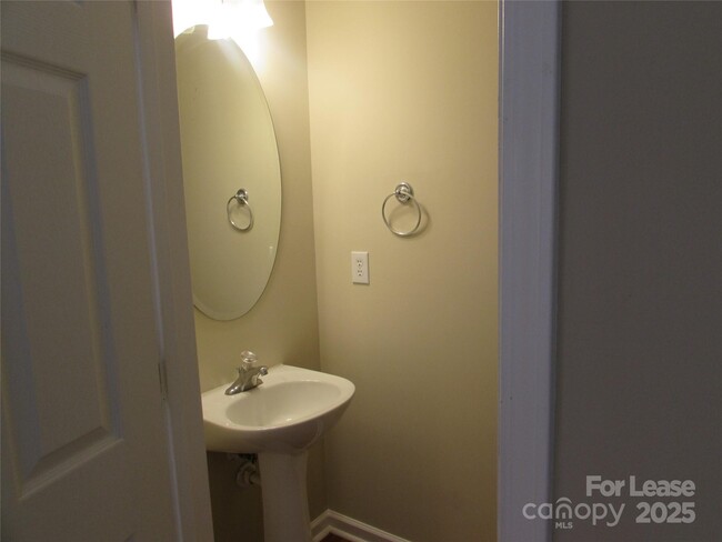Building Photo - 17636 Caldwell Track Dr