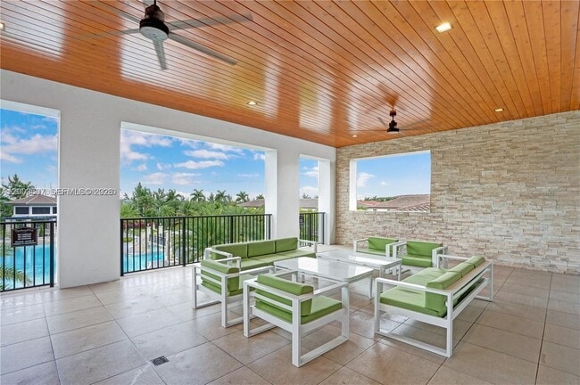 Building Photo - 10500 NW 78th Terrace