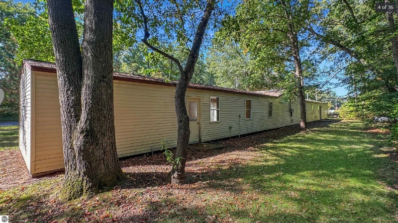 Building Photo - 1669 Seaman Rd