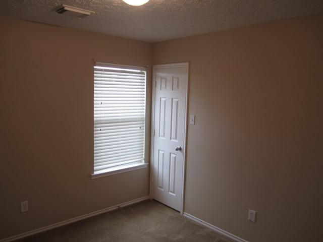 Building Photo - 18401 Sunrise Oaks Ct