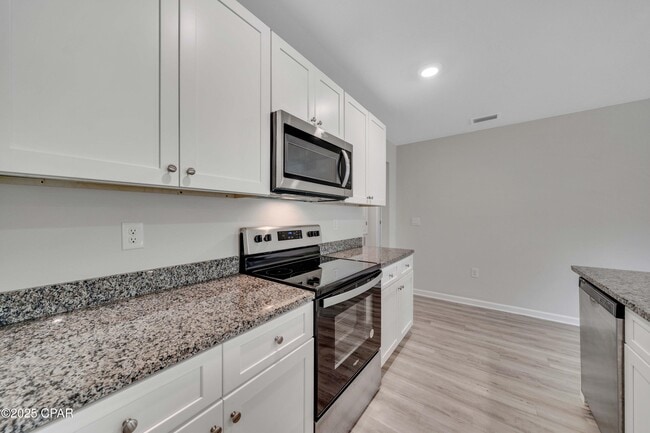 Building Photo - 2304 Aquarius Dr