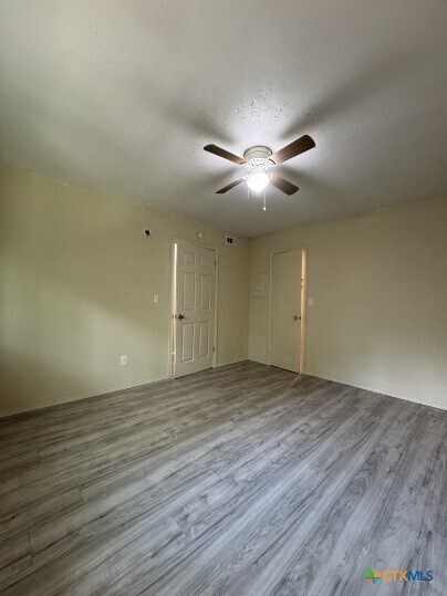 Building Photo - 414 E Dunn Ave