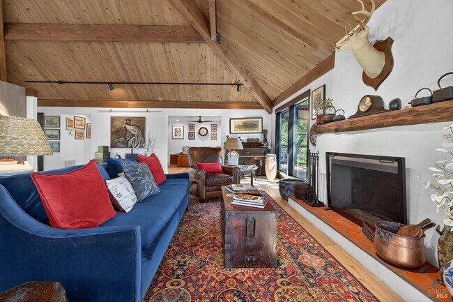 Building Photo - 3662 Lovall Valley Rd