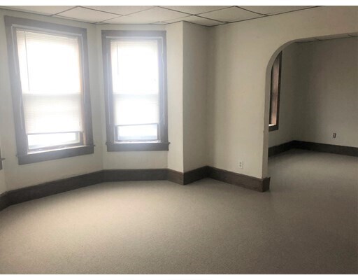 Building Photo - 149 Shrewsbury St