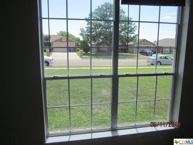 Building Photo - 2303 Jake Dr