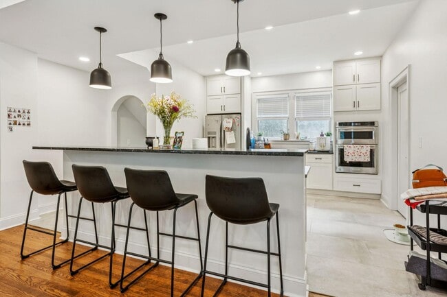 Building Photo - 501 N 41st Ave