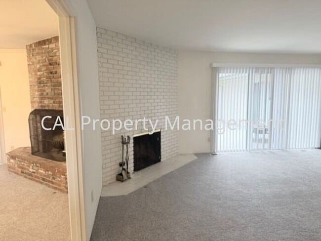 Building Photo - Beautiful 3-Bedroom Pebble Beach Home!