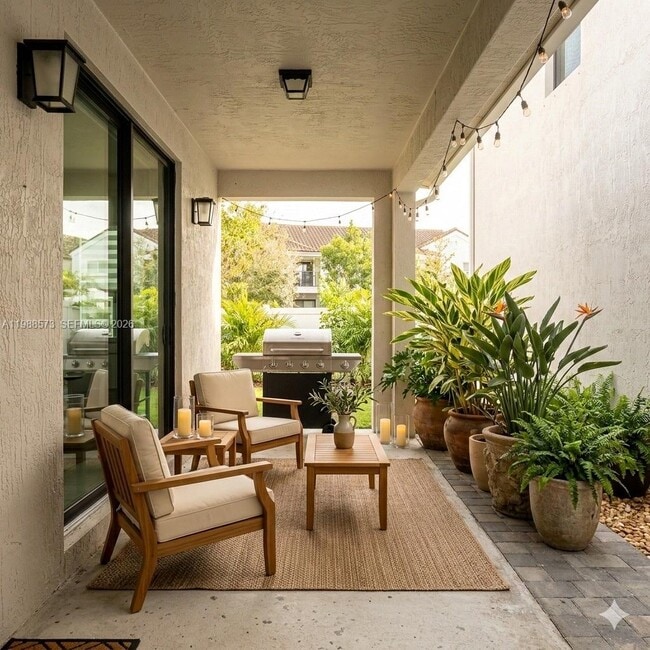 Building Photo - 312 NW 36th Ave