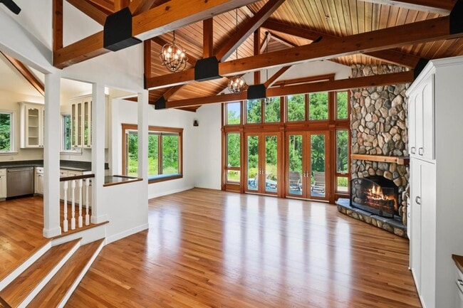 Building Photo - 169 Sausal Dr