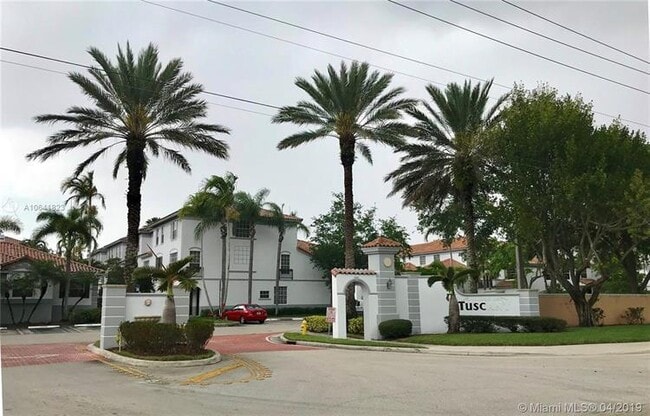 Primary Photo - 705 SW 148th Ave