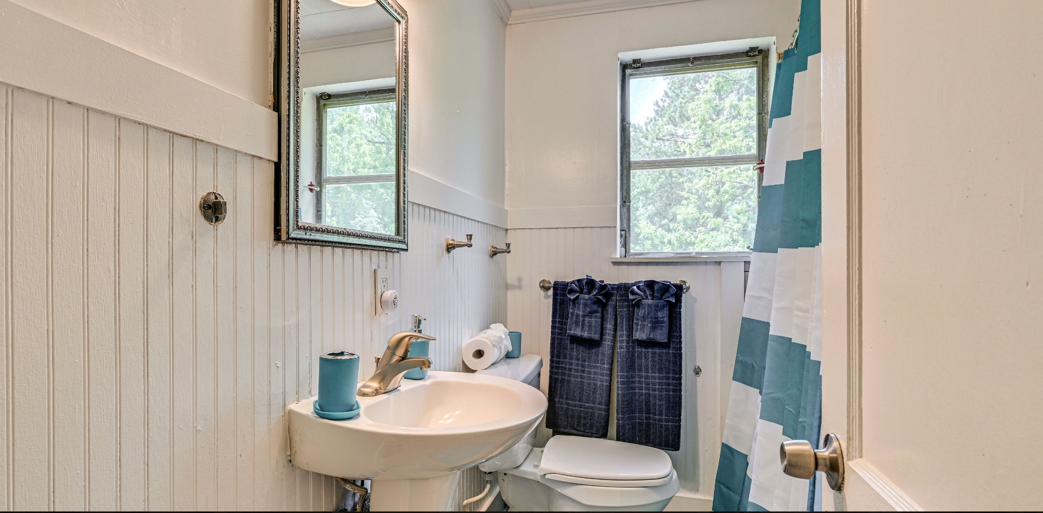 Building Photo - Room in House on Austin Dr