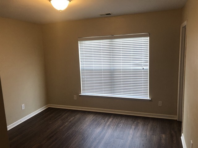 Building Photo - 354 Winchester Dr