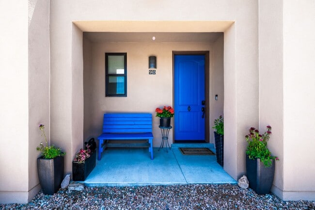 Building Photo - Stunning 3-Bedroom Home with Mountain Views in Tessera