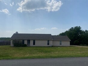 Building Photo - 2110 Lariat Trail