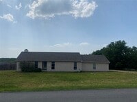 Building Photo - 2110 Lariat Trail