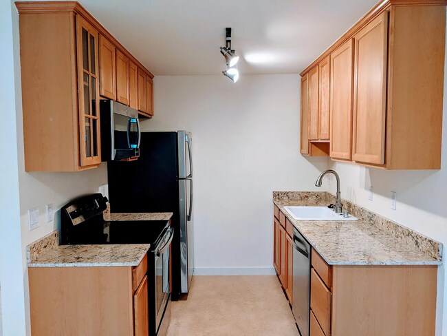 Building Photo - 2bd/1ba Seattle Condo