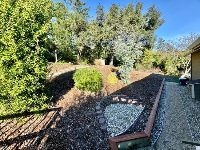 Building Photo - 25400 Radonich Rd