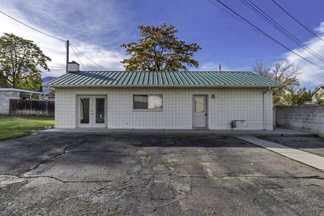 Primary Photo - 450 N 500 E