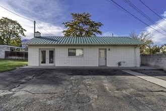 Building Photo - 450 N 500 E